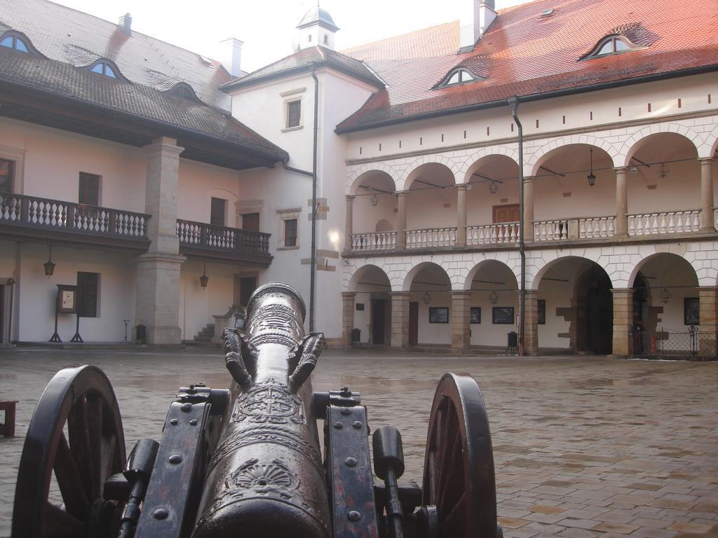 Zamek Królewski w Niepołomicach Niepołomice Exterior foto